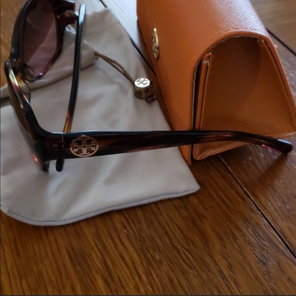 Tory Burch sunglasses ? main image 4